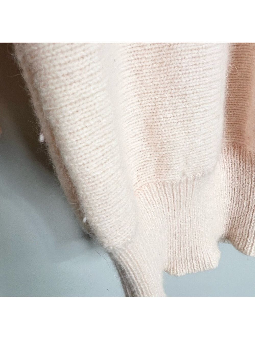 Vintage L'Ultima pale pink fuzzy Angora bat wing dolman sleeve sweater - Picture 11 of 12